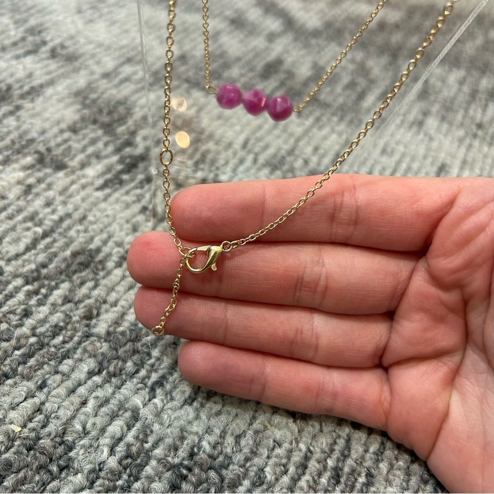 Elegant Rich Fuchsia Rock Trio Beaded Bar Dainty Gold Chain Necklace✨ - Picture 7 of 7
